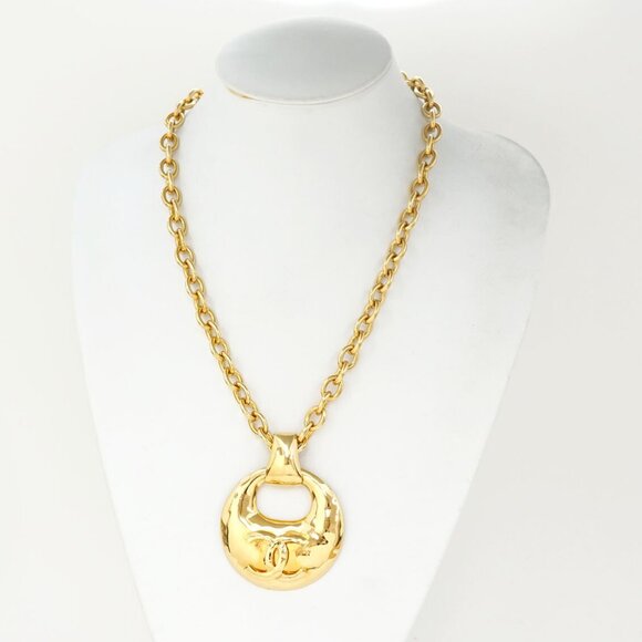 CHANEL CC Logo Circle Pendant Necklace 30" Gold Tone 93P Auth t1130-1 - Picture 1 of 8